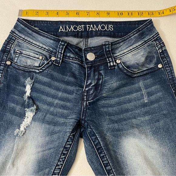 Almost Famous Skinny Ripped Jean - Picture 7 of 10